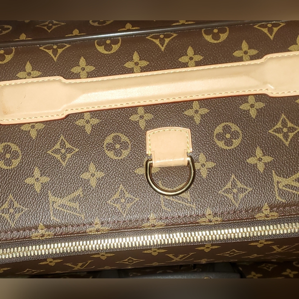 Large Authentic Louis Vuitton Monogram Rolling Su… - image 2